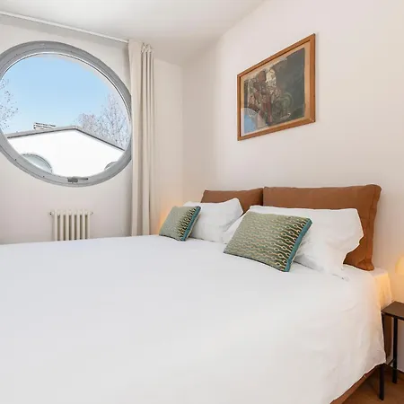 Scalo 10 Con Posto Auto Apartment *