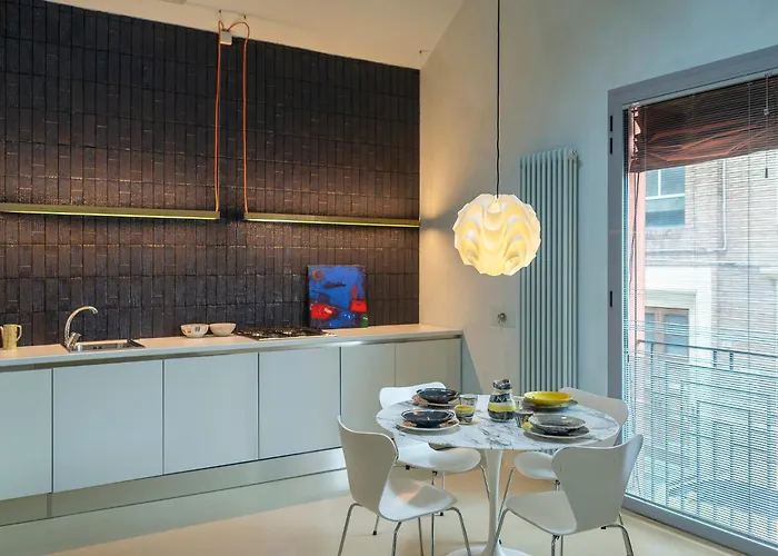 Scalo 10 Con Posto Auto 볼로냐